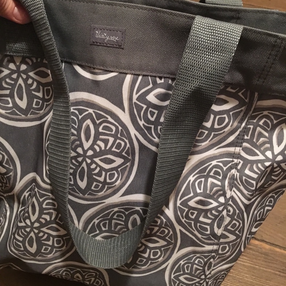 Thirty-one essential storage tote
